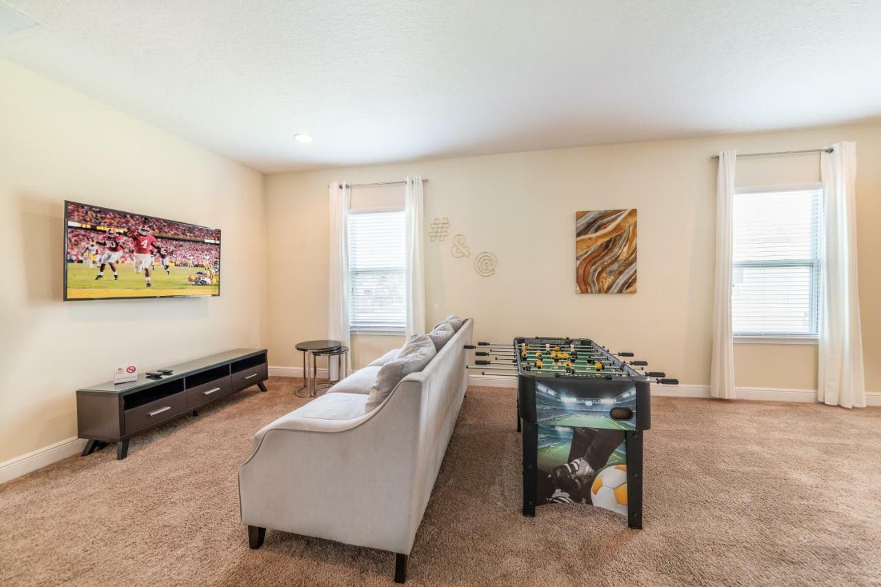 Brilliant Home Near Disney World With Foosball Table By Rentyl - 7707B Orlando Bagian luar foto